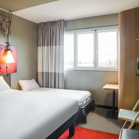 Отель Ibis Tarbes Odos Экстерьер фото