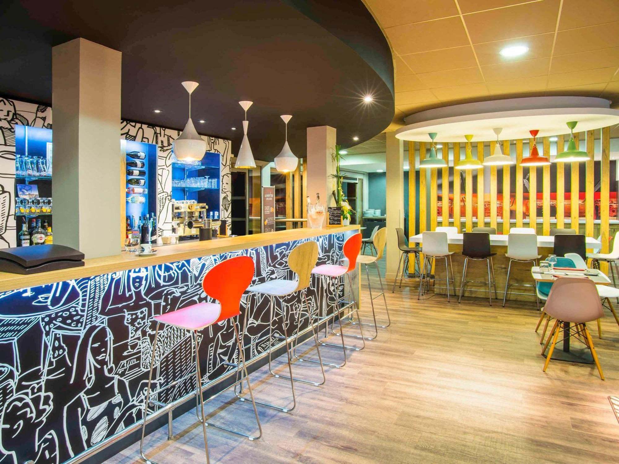 Отель Ibis Tarbes Odos Экстерьер фото